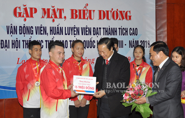Lãnh đạo tỉnh Lạng Sơn biểu dương đoàn vận động viên đạt thành tích cao tại Đại hội Thể dục Thể thao toàn quốc