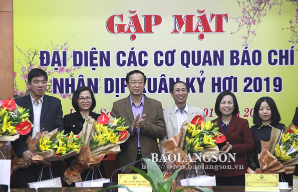 Lãnh đạo UBND tỉnh Lạng Sơn gặp mặt các cơ quan báo chí nhân dịp Xuân Kỷ Hợi 2019