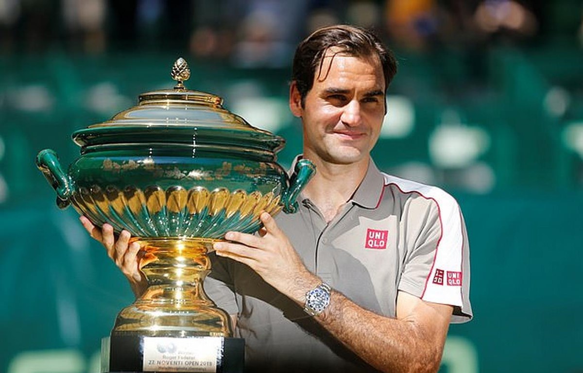 Roger Federer hoàn tất cú 'decima' đầu tiên trong sự nghiệp