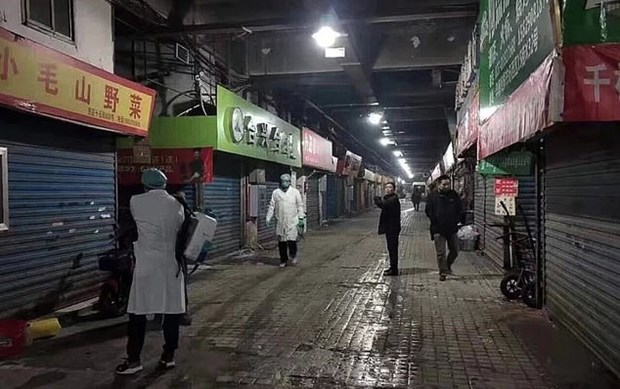 Trung Quốc đóng cửa một chợ hải sản liên quan dịch viêm phổi lạ