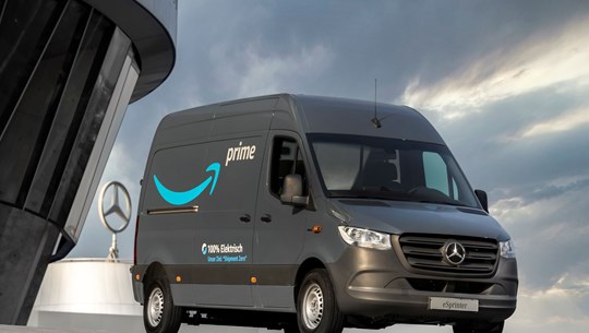 Amazon đặt mua 1.800 xe tải chạy bằng điện của Mercedes-Benz