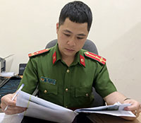 Chiến sỹ trong lòng dân