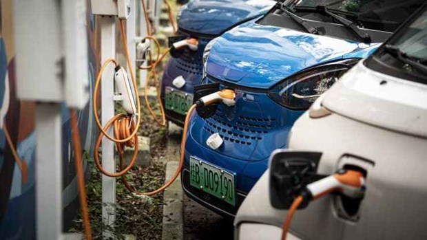 Trung Quốc khuyến khích các hãng sản xuất xe điện hợp nhất