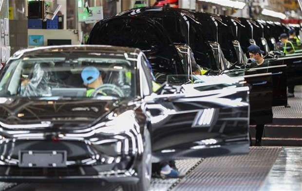 Nhà máy Tesla ở Thượng Hải sản xuất 300.000 xe trong 9 tháng