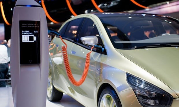 Lào sẽ sử dụng ôtô điện để phục vụ các quan chức cấp cao