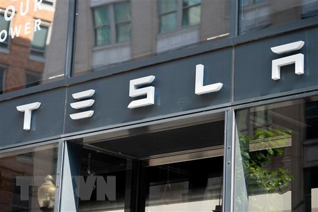 Hãng ôtô điện Tesla thu hồi gần 12.000 xe sản xuất tại Mỹ