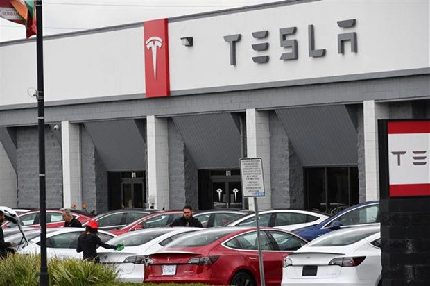 Tesla giao gần 1 triệu xe điện trên toàn cầu trong 2021 bất chấp dịch