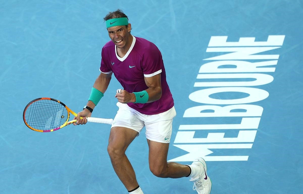 Rafael Nadal vào bán kết Australian Open sau 5 set đấu căng thẳng