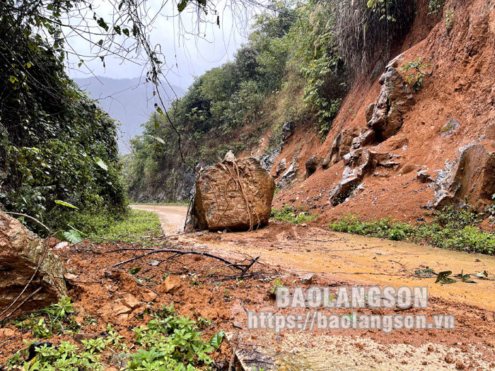 Sạt lở đất đá tại xã Tri Phương, huyện Tràng Định