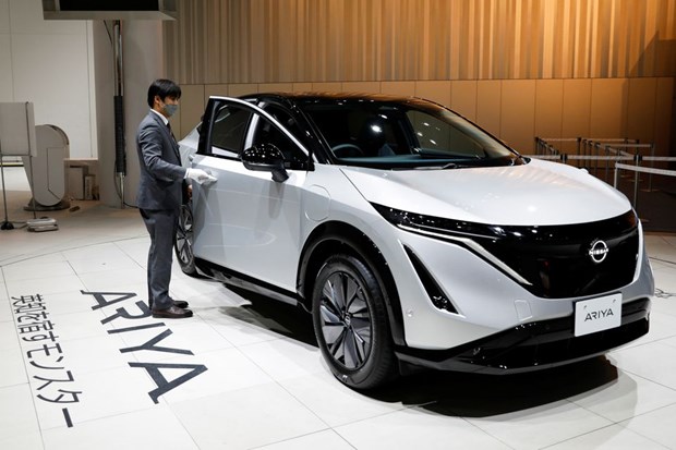 Hãng sản xuất ôtô Nissan lại hoãn bán xe SUV chạy điện Ariya B6