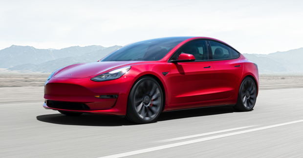 Tesla giảm giá mạnh cho mẫu xe điện Model 3 và Model Y