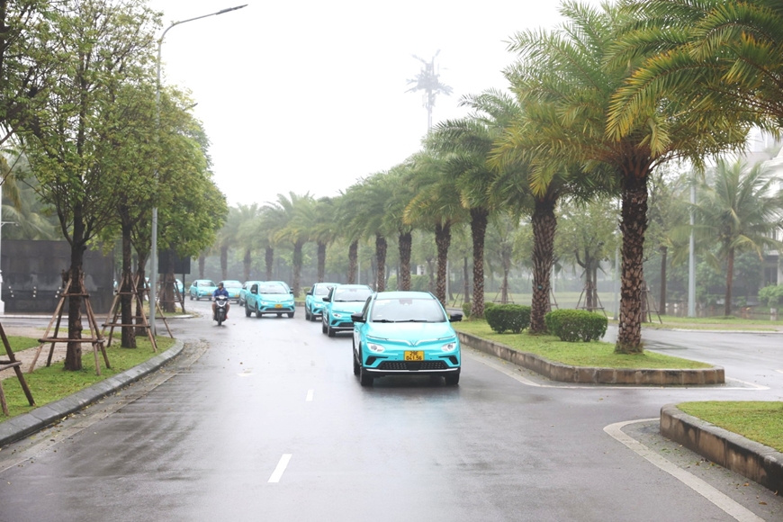 Chính thức đưa vào hoạt động hãng taxi điện đầu tiên tại Việt Nam