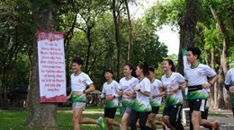 Giải chạy marathon thanh niên Việt Nam nói không với thuốc lá điện tử