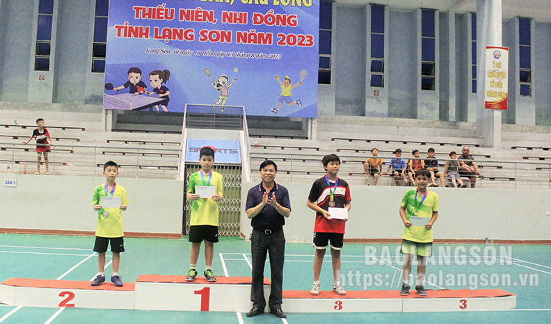 22 bộ huy chương được trao tại giải bóng bàn, cầu lông thiếu niên nhi đồng tỉnh năm 2023