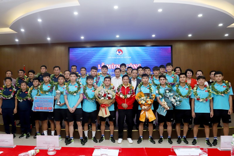 U23 Việt Nam dự Lễ mừng công, nhận thưởng 1,8 tỷ đồng