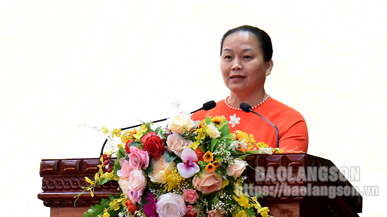 Thành ủy Lạng Sơn: 135 đảng viên được nhận Huy hiệu Đảng đợt 2/9