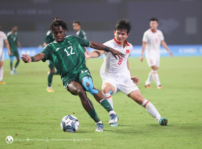 “Xì hơi” trước Saudi Arabia, U23 Việt Nam lặng nhìn Thái Lan, Myanmar nẫng vé