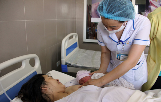 Giảm tử vong bà mẹ, trẻ sơ sinh: Quản lý tốt thai kỳ, hỗ trợ làm mẹ an toàn