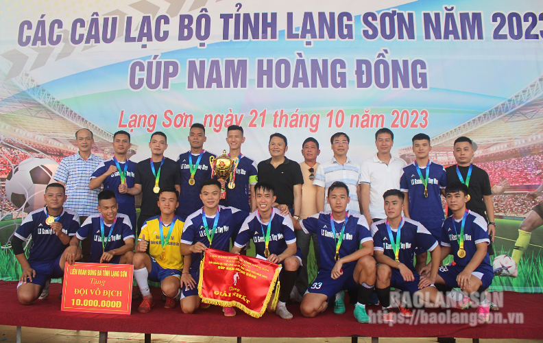 Thành phố Lạng Sơn đoạt cúp vô địch tại giải bóng đá các câu lạc bộ tỉnh năm 2023
