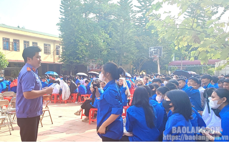 Lộc Bình: Trên 1.300 học sinh dự phiên tòa giả định tuyên truyền về phòng, chống ma túy
