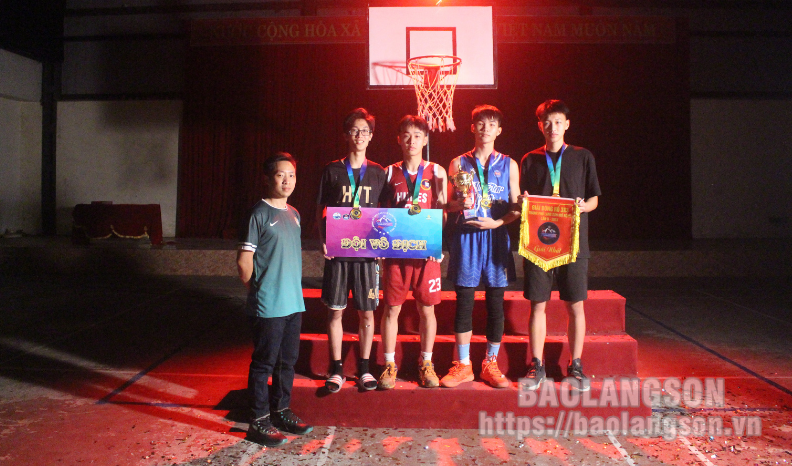 Trường THPT Hoàng Văn Thụ giành giải nhất Giải bóng rổ 3x3 thành phố Lạng Sơn mở rộng năm 2023