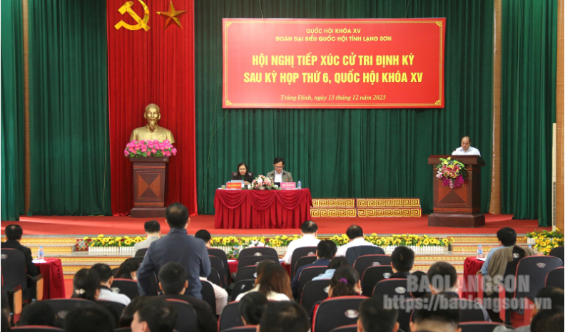 Đoàn đại biểu Quốc hội tỉnh tiếp xúc cử tri tại Tràng Định
