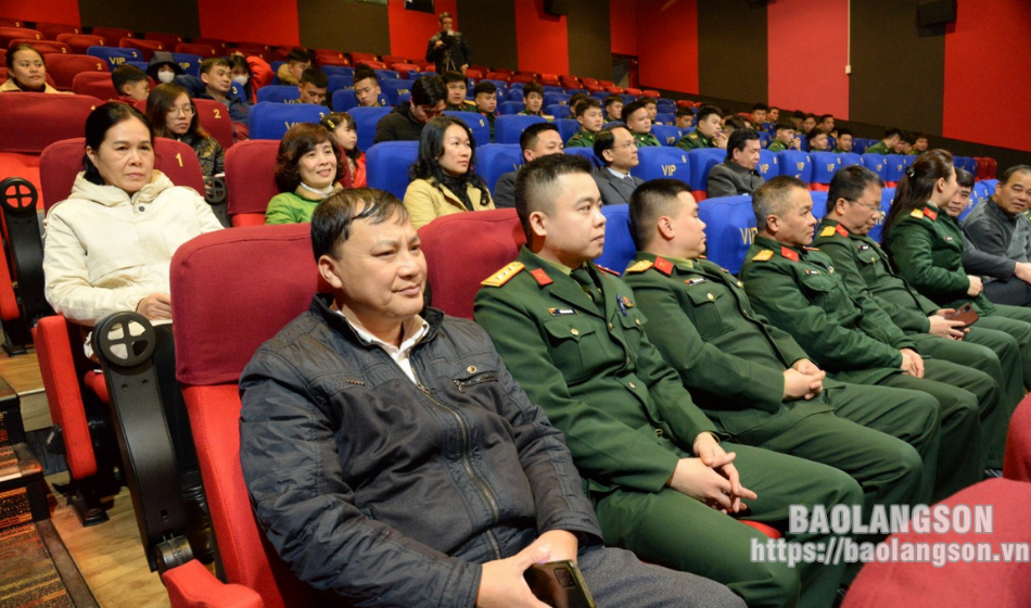 Khai mạc đợt phim chào mừng kỷ niệm 94 năm Ngày thành lập Đảng Cộng sản Việt Nam và mừng Xuân Giáp Thìn năm 2024
