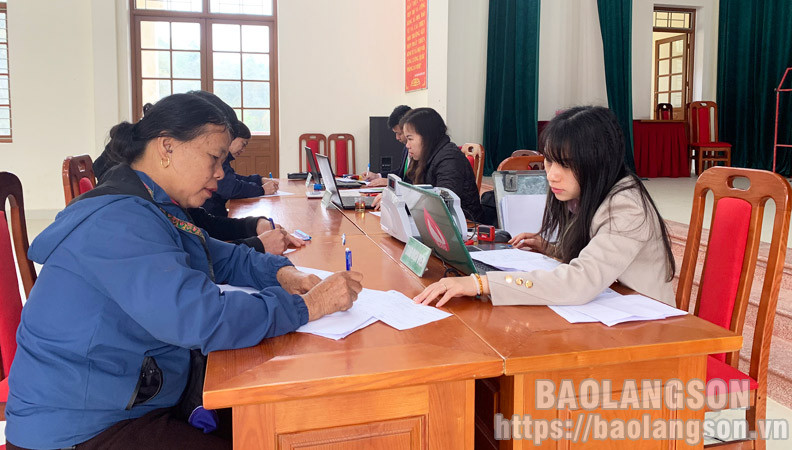Phòng Giao dịch Ngân hàng Chính sách xã hội huyện Văn Quan: Nhiều giải pháp giảm nợ quá hạn