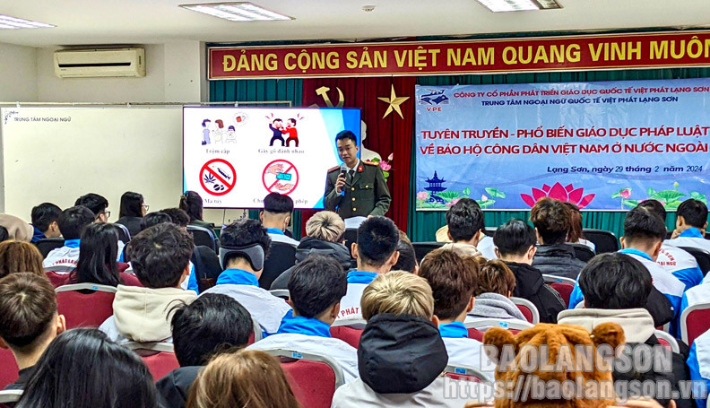 Tuyên truyền phổ biến giáo dục pháp luật về bảo hộ công dân Việt Nam ở nước ngoài